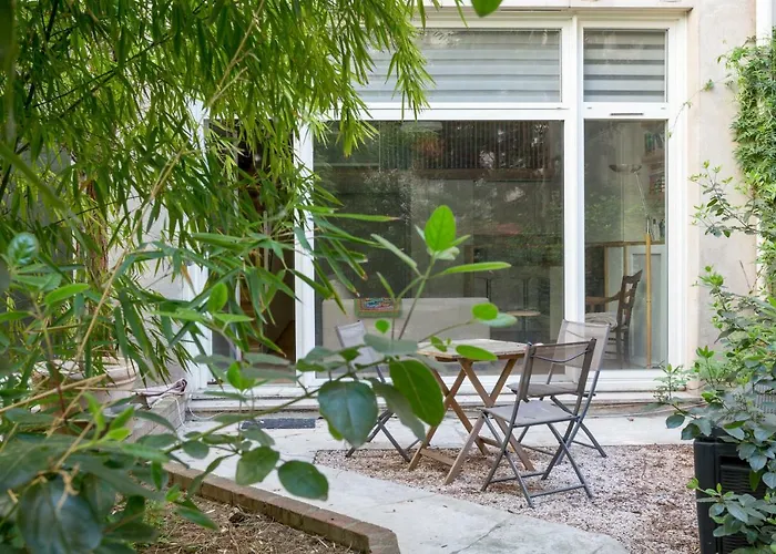 Veeve - Natural Heights In The 6th Апартаменты Париж